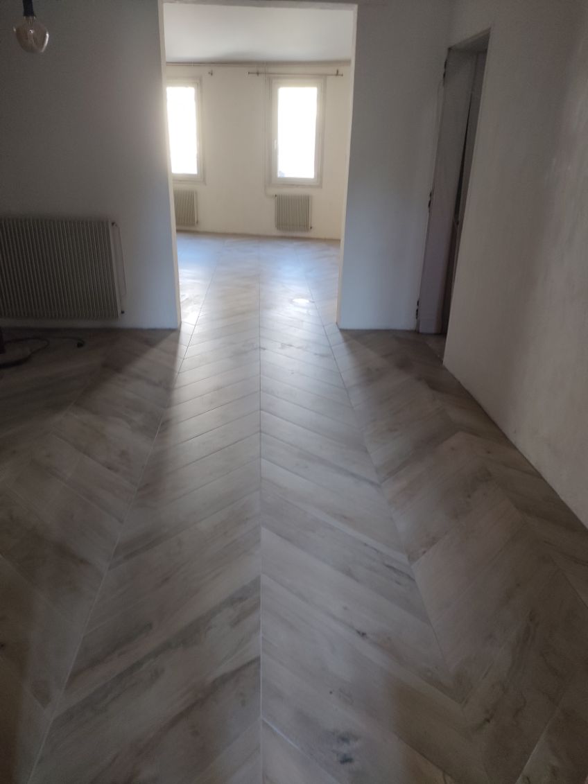 Carrelage sol en chevron